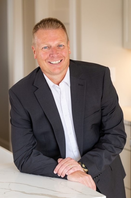 Aaron-New-cropped (1)